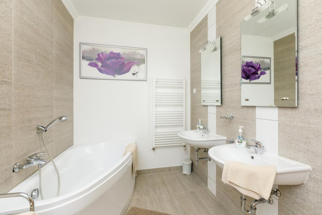 Andi Apartman Hévíz Екстериор снимка