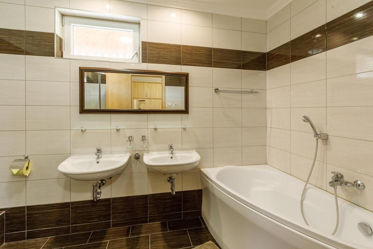 Andi Apartman Hévíz Екстериор снимка